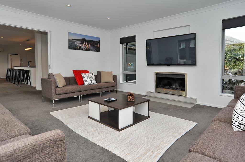 Ilam Villa - Christchurch Holiday Homes Екстериор снимка