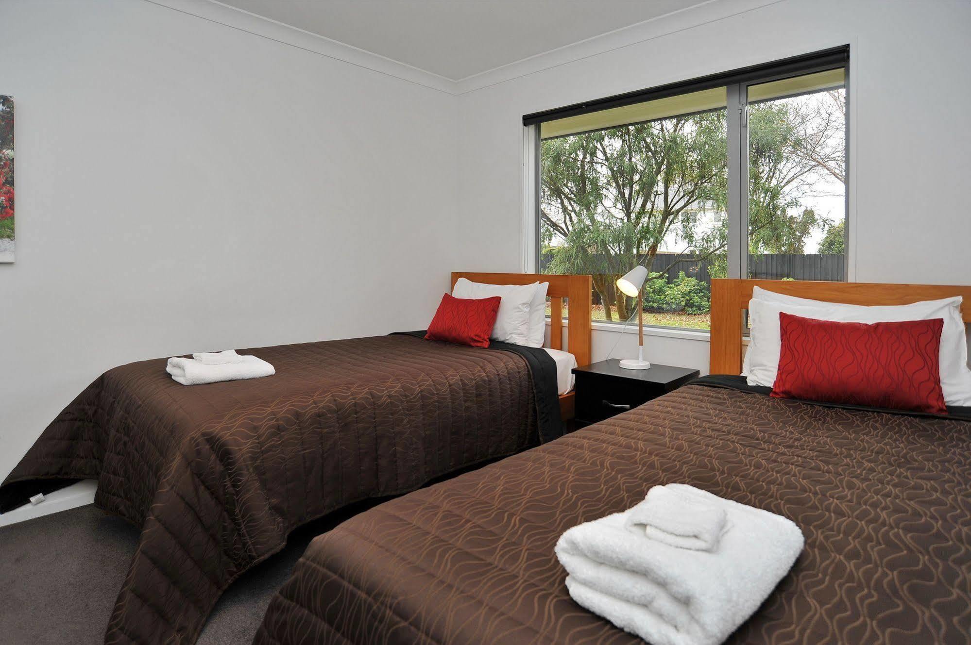 Ilam Villa - Christchurch Holiday Homes Екстериор снимка